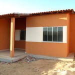 Mais de mil casas compõem os conjuntos residenciais no bairro Aruana  - Fotos: Márcio Dantas