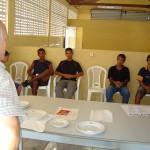 Curso da Fundat prepara garçons para o mercado de trabalho - Aula prática para garçons