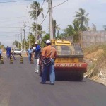 Emurb pavimenta rua no bairro Aruana - Pavimentação no bairro Aruana