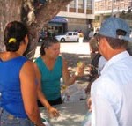 Campanha Alegria 100 Fome Zero esgota ingressos para a noite de sábado do PréCaju - Posto de troca no Centro de Aracaju
