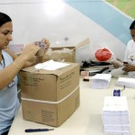 Carnês do IPTU começam a ser entregues hoje pelos Correios - Fotos: Wellington Barreto