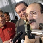 Prefeito Marcelo Déda recebe deputado federal Greenhalg no Aeroporto de Aracaju - Fotos: Márcio Dantas