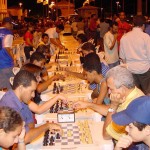 Torneio de Xadrez do Projeto Verão atrai praticantes de diversas idades  - Fotos: Silvio Rocha