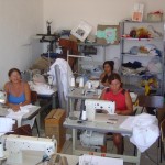 Cooperativas de costura implantadas pela Prefeitura geram mais de 300 empregos  - Sede da cooperativa