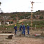 Delegados titulares do OP realizam visitas no bairro Santa Maria - Moradores dando informações