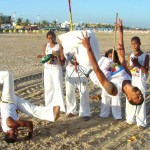 Skatista e capoeiristas fizeram parte do Projeto Verão na tarde de hoje - Fotos: Silvio Rocha