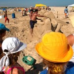 Esculturas na areia da Atalaia homenageiam o sesquicentenário da capital - Fotos: Silvio Rocha