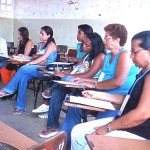 Professores da escola Laonte Gama participam de capacitação em Matemática   - Foto: Walter Martins