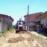 Prefeitura executa serviços de terraplenagem no Loteamento Ângela Catarina - Serviço de terraplenagem