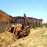 Prefeitura executa serviços de terraplenagem no Loteamento Ângela Catarina - Serviço de terraplenagem