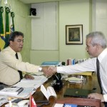 Prefeito Marcelo Déda transmite cargo ao viceprefeito Edvaldo Nogueira - Fotos: Márcio Dantas