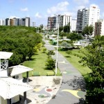 Beleza do calçadão da 13 de Julho é garantida pela parceria da PMA com a Petrobras - Fotos: Wellington Barreto