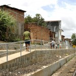 Prefeitura instala muro de proteção ao longo da avenida Matadouro - Fotos: Wellington Barreto