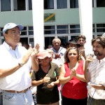 Prefeito Marcelo Déda leva alimentos arrecadados durante o PréCaju aos sertanejos - Fotos: Márcio Dantas