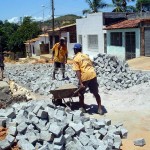 Moradores acompanham obras de infraestrutura em ruas do bairro Cidade Nova  - Fotos: Meme Rocha