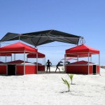 Praia de Atalaia ganha novo visual com barracas implantadas pela prefeitura - Fotos: Márcio Garcez