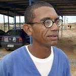 Moradores do Santa Maria atuam na execução da obra que beneficiará milhares de famílias no bairro - Fotos: Márcio Garcez