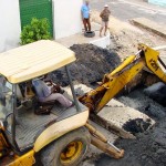 Prefeitura realiza trabalhos de prevenção contra alagamentos em vários bairros da cidade  - Fotos: Márcio Garcez
