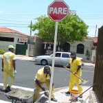 Nova sinalização de trânsito implantada pela prefeitura prioriza o pedestre - Fotos: Lindivaldo Ribeiro