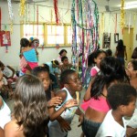 Primeira Matinê Carnavalesca Infantil levou dezenas de crianças a biblioteca Ivone de Menezes - Fotos: Silvio Rocha