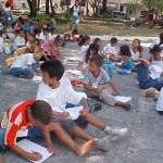 Alunos da escola Sérgio Francisco da Silva visitam e desenham pontos turísticos de Aracaju - Fotos: Walter Martins