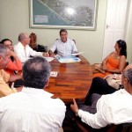 Médicos ginecologistas convidam prefeito para participar de congresso - Fotos: Márcio Dantas