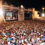 Mais de 200 mil pessoas comemoram os 150 anos de Aracaju na praça de eventos Hilton Lopes - Fotos: Márcio Dantas
