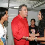 Prefeito Marcelo Déda é recebido nos camarins dos cantores Leonardo e Daniela Mercury - Fotos: Márcio Dantas