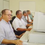 Curso de informática da Fundat atende expectativas dos aposentados  - Participantes do curso na Fundat