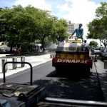 Trecho em frente à Ponte do Imperador recebe recapeamento asfáltico - Fotos: Wellington Barreto