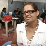 Mulheres do bairro Santa Maria participam de curso de corte e costura - Fotos: Márcio Garcez