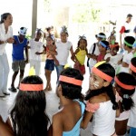 Crianças do Santa Maria festejam a cultura indígena - Fotos: Wellington Barreto