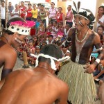 Integrantes da tribo KaririXocó apresentam o Toré na escola municipal Maria Clara Machado - Fotos: Silvio Rocha