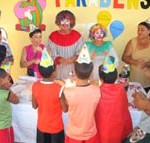 Crianças assistidas pela Semasc comemoram aniversario no Abrigo Caçula Barreto -