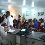 Duas Unidades de Saúde da PMA atendem população do bairro América - Usuária demonstra satisfação