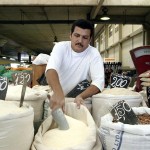 Mercados municipais funcionam até o meiodia nesta quintafeira - Foto: Márcio Garcez