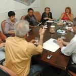 Prefeitura discute com representantes do Sindipema reajuste salarial dos professores  - Fotos: Silvio Rocha