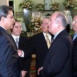 Prefeito participa de missa comemorativa aos 30 anos da TV Atalaia   - Fotos: Márcio Dantas