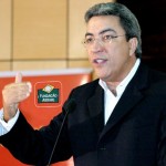 Marcelo Déda participa de assinatura coletiva de adesão ao Programa Prefeito Amigo da Criança - Fotos: Márcio Dantas