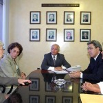 Marcelo Déda participa de assinatura coletiva de adesão ao Programa Prefeito Amigo da Criança - Fotos: Márcio Dantas