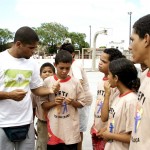 Crianças e adolescentes aprendem a conviver socialmente a partir de práticas esportivas - Fotos: Wellington Barreto