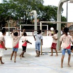 Crianças e adolescentes aprendem a conviver socialmente a partir de práticas esportivas - Fotos: Wellington Barreto