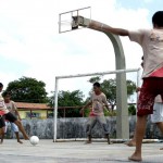 Crianças e adolescentes aprendem a conviver socialmente a partir de práticas esportivas - Fotos: Wellington Barreto
