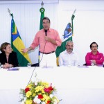 Prefeito assina acordo de cooperação com governo federal em benefício das mulheres - Fotos: Márcio Dantas