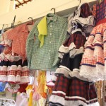 Comerciantes do Centro de Artesanato Chica Chaves investem em artigos juninos - Fotos: Wellington Barreto