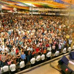 Geraldo Azevedo e Xote Baião foram as grandes atrações da noite de ontem no Forró Caju - Fotos: Márcio Dantas