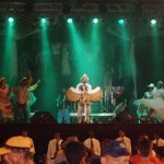 Sergival é o primeiro a subir no palco Luiz Gonzaga nesta noite de Forró Caju - Fotos: Márcio Garcez
