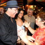 População parabeniza prefeito pela realização do Forró Caju 2005 -