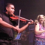 Joésia Ramos e o Forró da Rabeca animam público do Forró Caju  - Fotos: Silvio Rocha