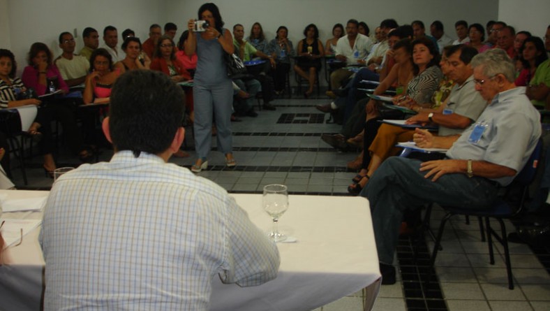 Dirigentes de Vigilância em Saúde Ambiental no Nordeste participam de reunião em Aracaju